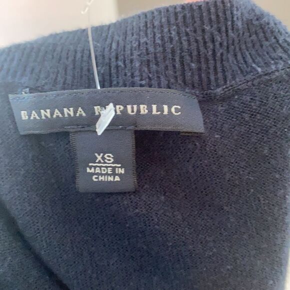 Banana Republic top - Picture 8 of 9